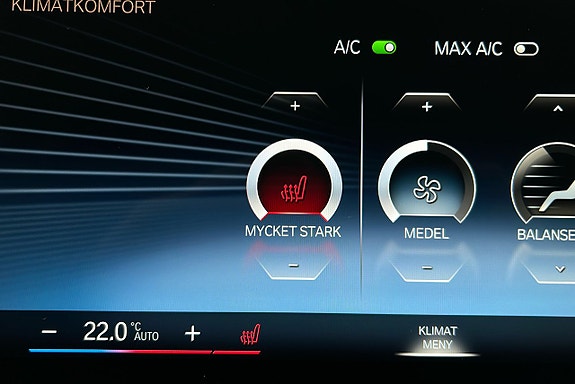 BMW i4 17 of 23