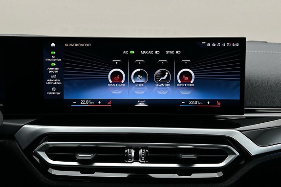 BMW i4 16 of 23