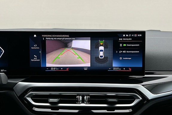 BMW i4 21 of 23