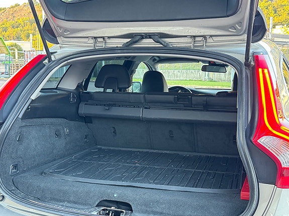Volvo V60 15 of 16