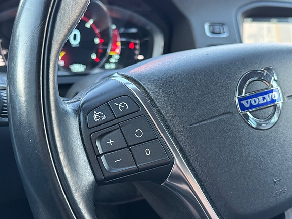 Volvo V60 9 of 16
