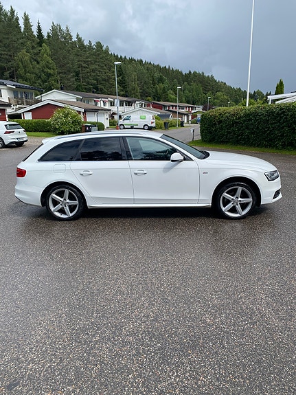 Audi A4 3 of 10
