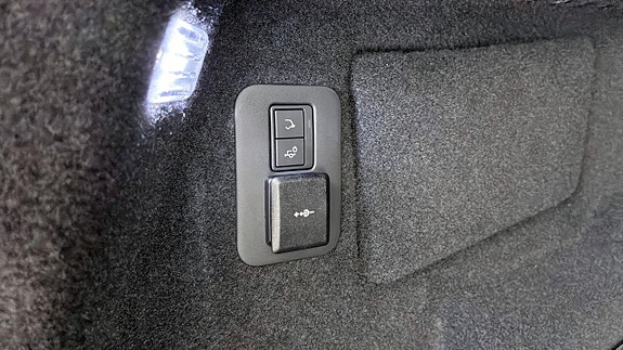 Land Rover Range Rover Evoque 14 of 18