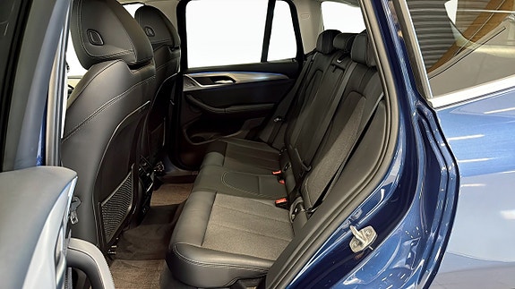 BMW X3 5 of 5