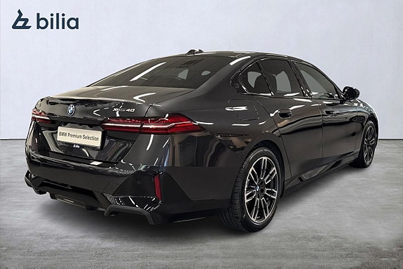 BMW i5 16 of 19