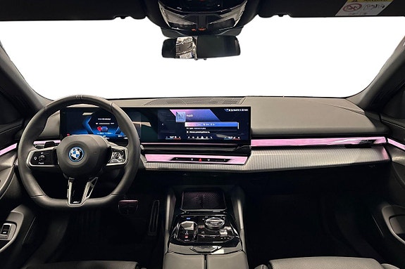 BMW i5 8 of 19