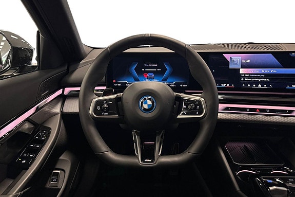 BMW i5 9 of 19
