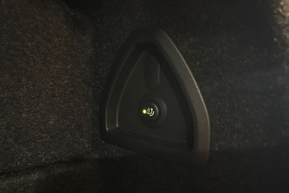 BMW i5 19 of 19