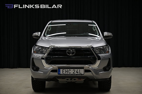 Toyota HiLux 12 of 30