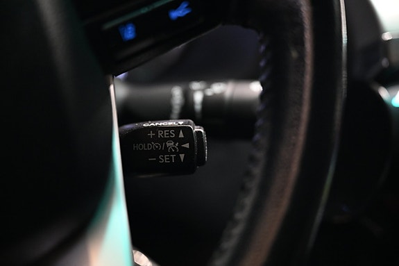 Toyota HiLux 27 of 30