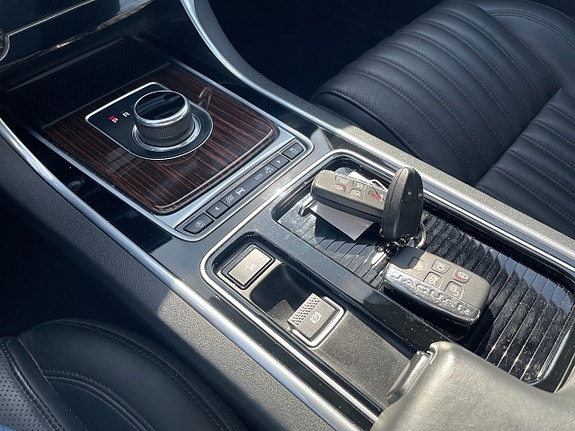 Jaguar XF 23 of 27