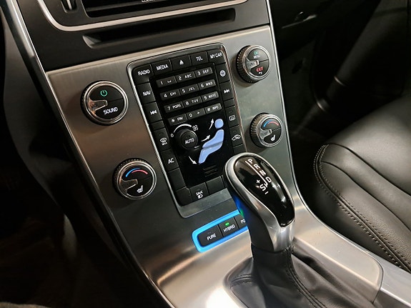 Volvo V60 13 of 14