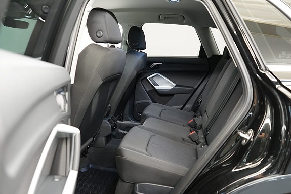 Audi Q3 7 of 17