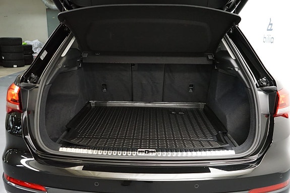 Audi Q3 8 of 17