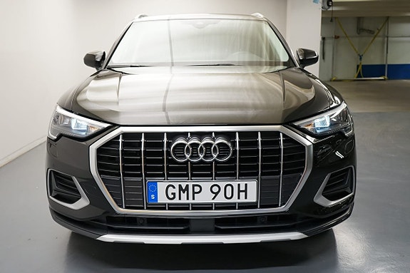 Audi Q3 16 of 17