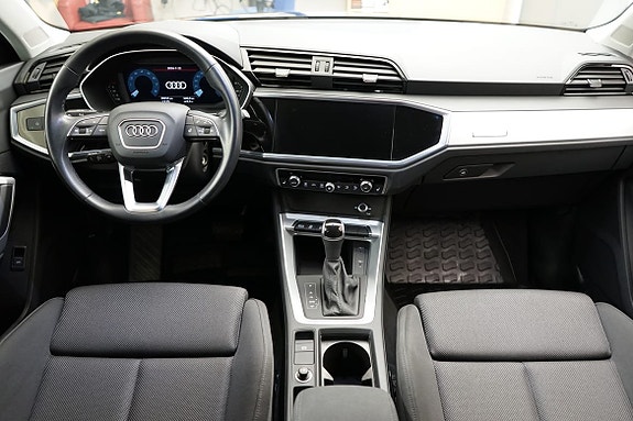 Audi Q3 6 of 17