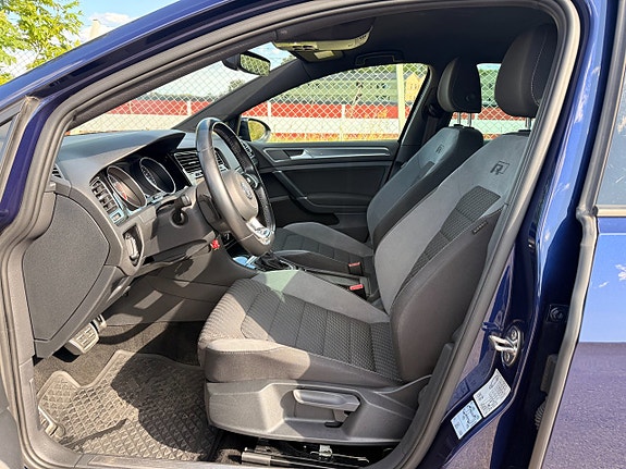 Volkswagen Golf VII 6 of 11