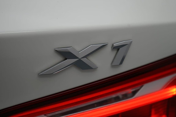 BMW X1 14 of 18