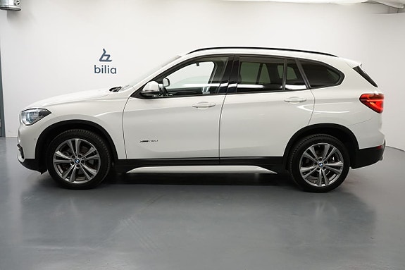 BMW X1 2 of 5