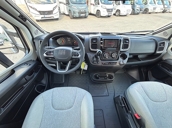 Knaus Live TI 650 MEG Black Selection Långbäddar - Automat - B-kort - Smidig - 7M - 3500kg 10 of 22