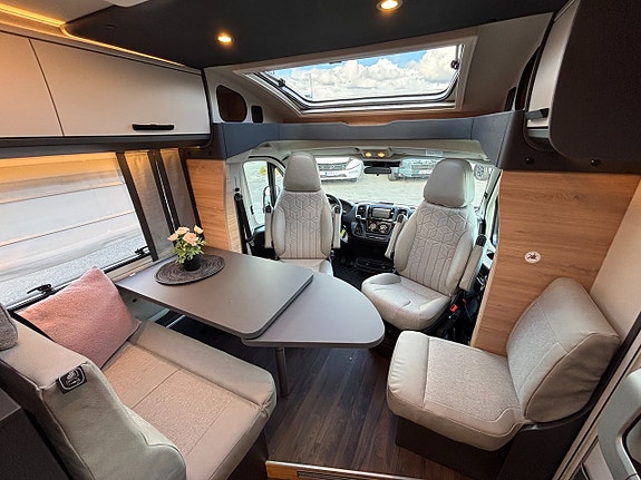 Knaus Live TI 650 MEG Black Selection Långbäddar - Automat - B-kort - Smidig - 7M - 3500kg 13 of 22