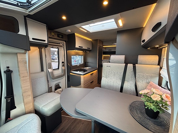 Knaus Live TI 650 MEG Black Selection Långbäddar - Automat - B-kort - Smidig - 7M - 3500kg 12 of 22