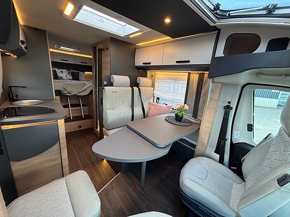 Knaus Live TI 650 MEG Black Selection Långbäddar - Automat - B-kort - Smidig - 7M - 3500kg 11 of 22
