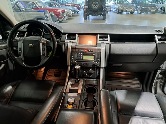 Land Rover Range Rover Sport 13 of 21