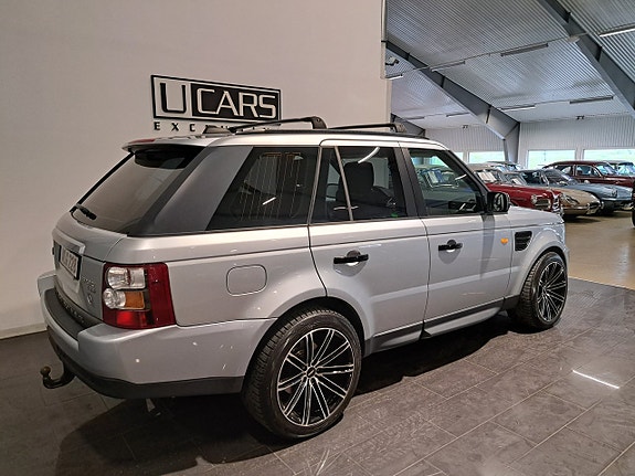 Land Rover Range Rover Sport 3 of 5
