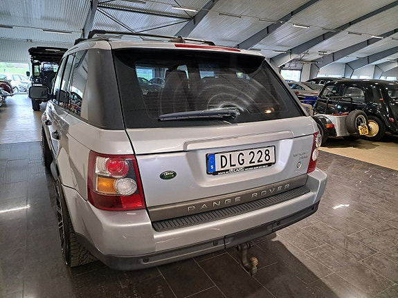 Land Rover Range Rover Sport 9 of 21