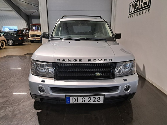 Land Rover Range Rover Sport 5 of 5