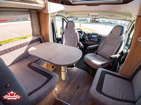 Knaus Sky TI 700 *Långbädd *Truma 3 of 20