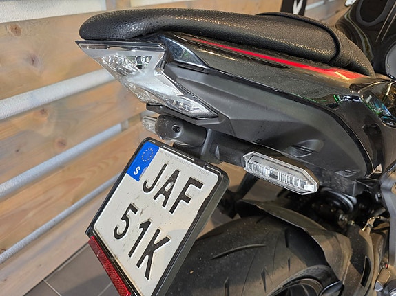 Kawasaki Z650 med Akrapovic helsystem 13 of 16
