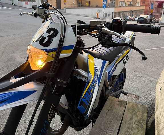 Husaberg TE 125 4 of 9
