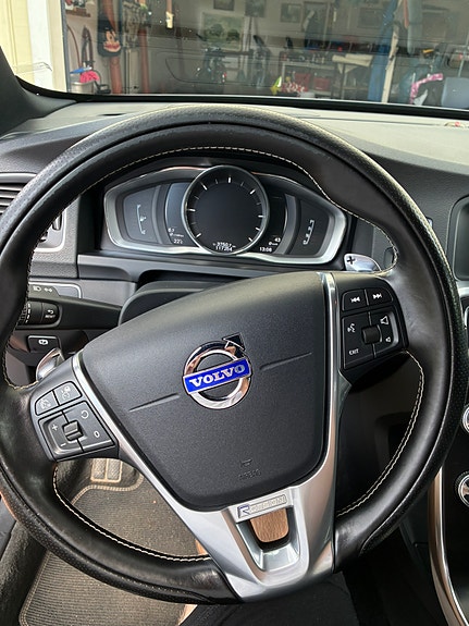 Volvo S60 8 of 13