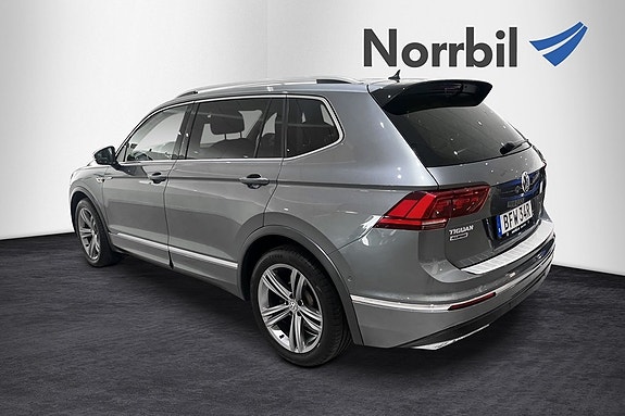 Volkswagen Tiguan Allspace 3 of 5