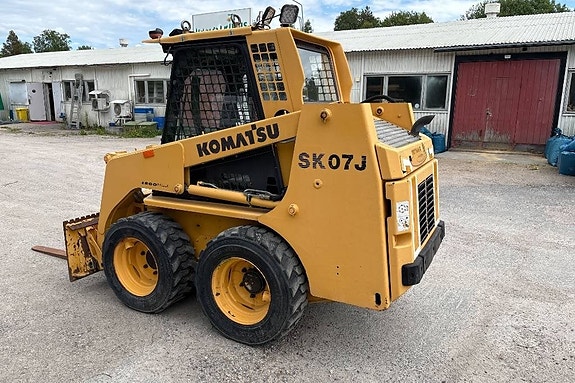 Komatsu SK07J Skid Steer Endast 2020H 3 of 5