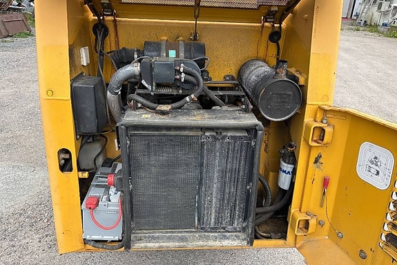 Komatsu SK07J Skid Steer Endast 2020H 9 of 24