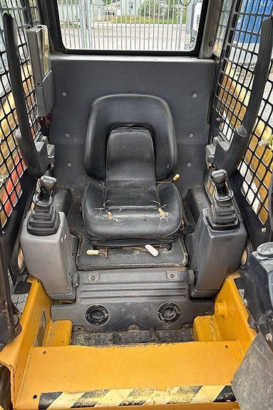 Komatsu SK07J Skid Steer Endast 2020H 16 of 24