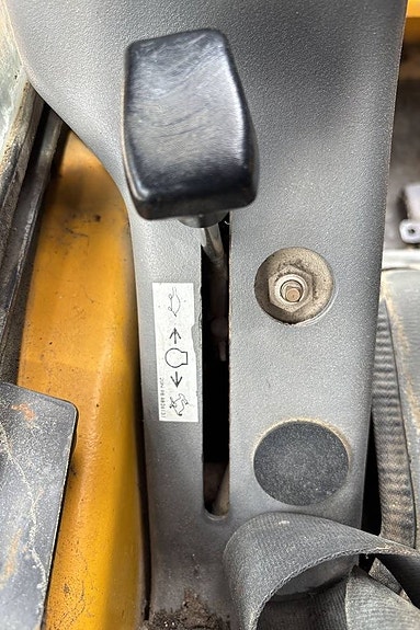 Komatsu SK07J Skid Steer Endast 2020H 22 of 24