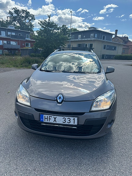 Renault Megane III 13 of 13