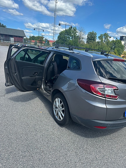 Renault Megane III 7 of 13