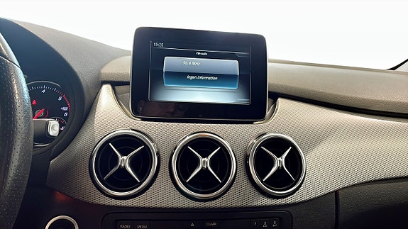 Mercedes-Benz B180 d 12 of 12