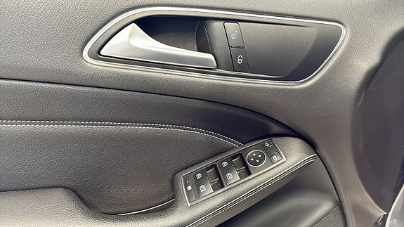Mercedes-Benz B180 d 7 of 12