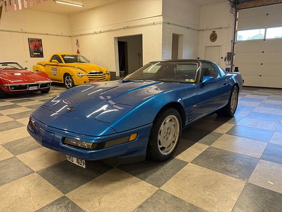 Chevrolet Corvette 8 of 30