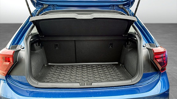 Volkswagen Polo 12 of 12