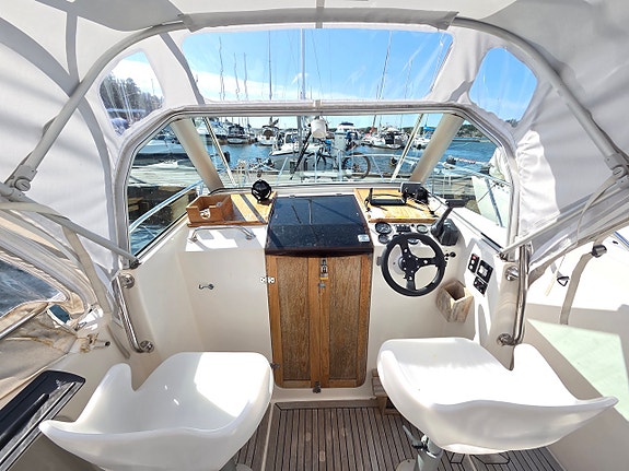 Plus 23 WA 2002 – Byggd på Orust | Volvo Penta 205 hk | Fullutrustad 8 of 30