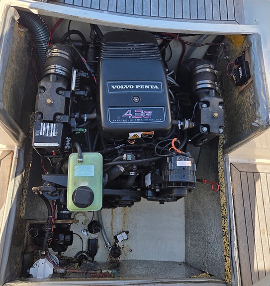Plus 23 WA 2002 – Byggd på Orust | Volvo Penta 205 hk | Fullutrustad 30 of 30