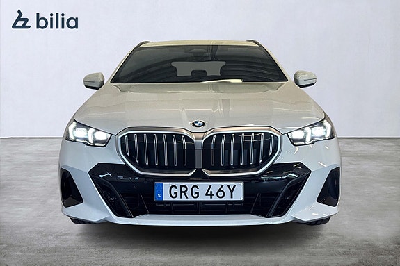 BMW 520d 2 of 5
