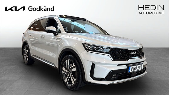 Kia Sorento 3 of 5